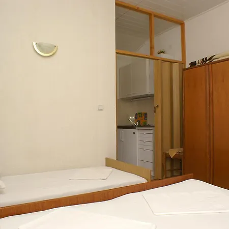 Studio Podaca 2617d דירה וליקי דרבניק